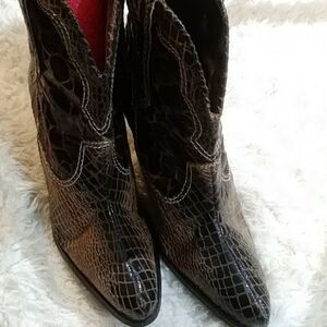 New York Transit Ankle Boots